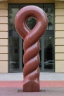 Marijonas Šlektavičius
Ryšys, 2006, Akmuo, h 300 cm (arch. A.Nasvytis, V.Ilčiuko nuotr)