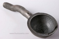 Juozas Adomonis
Indas. Juodoji keramika, raku technika.